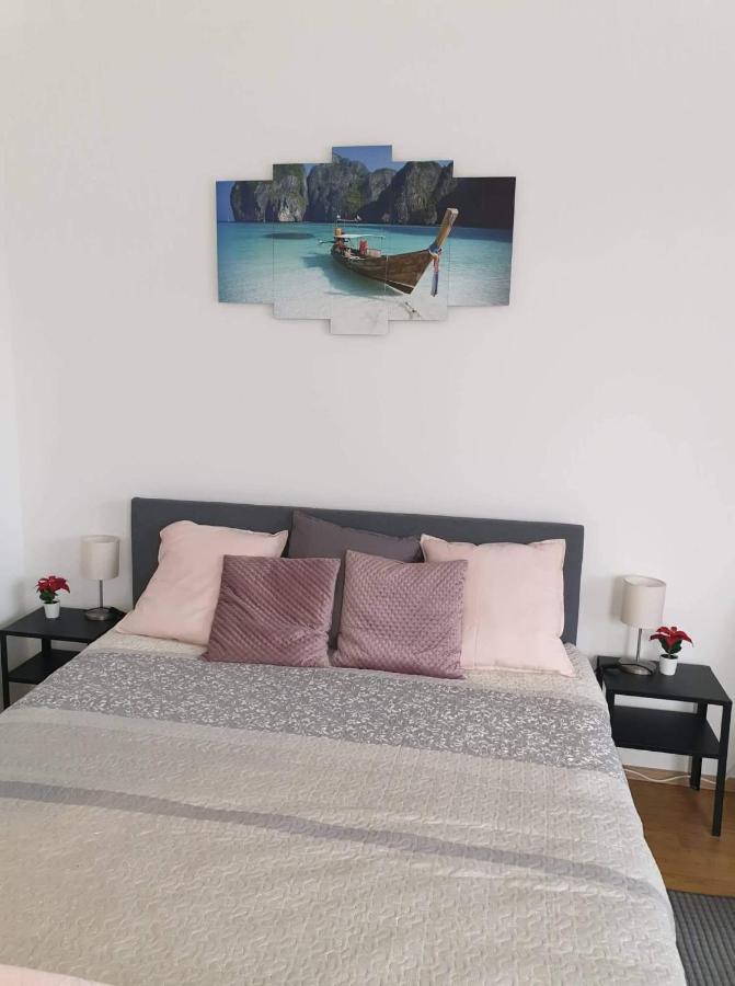 Relax Apartman Veresegyhaz Exterior photo